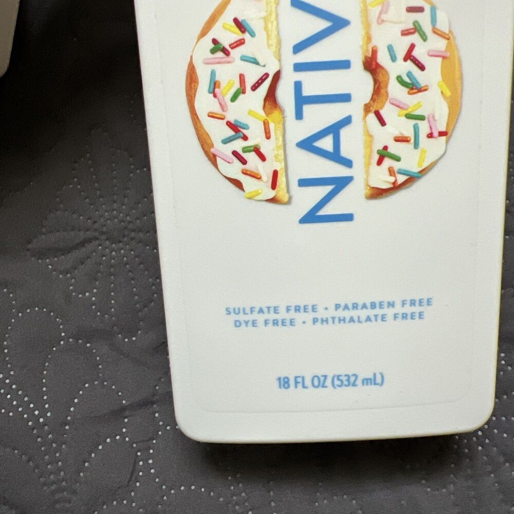 Native DUNKIN 4 Pack Vanilla Sprinkle Body Wash Limited Edition 18 FL OZ/532ML - Picture 4 of 6